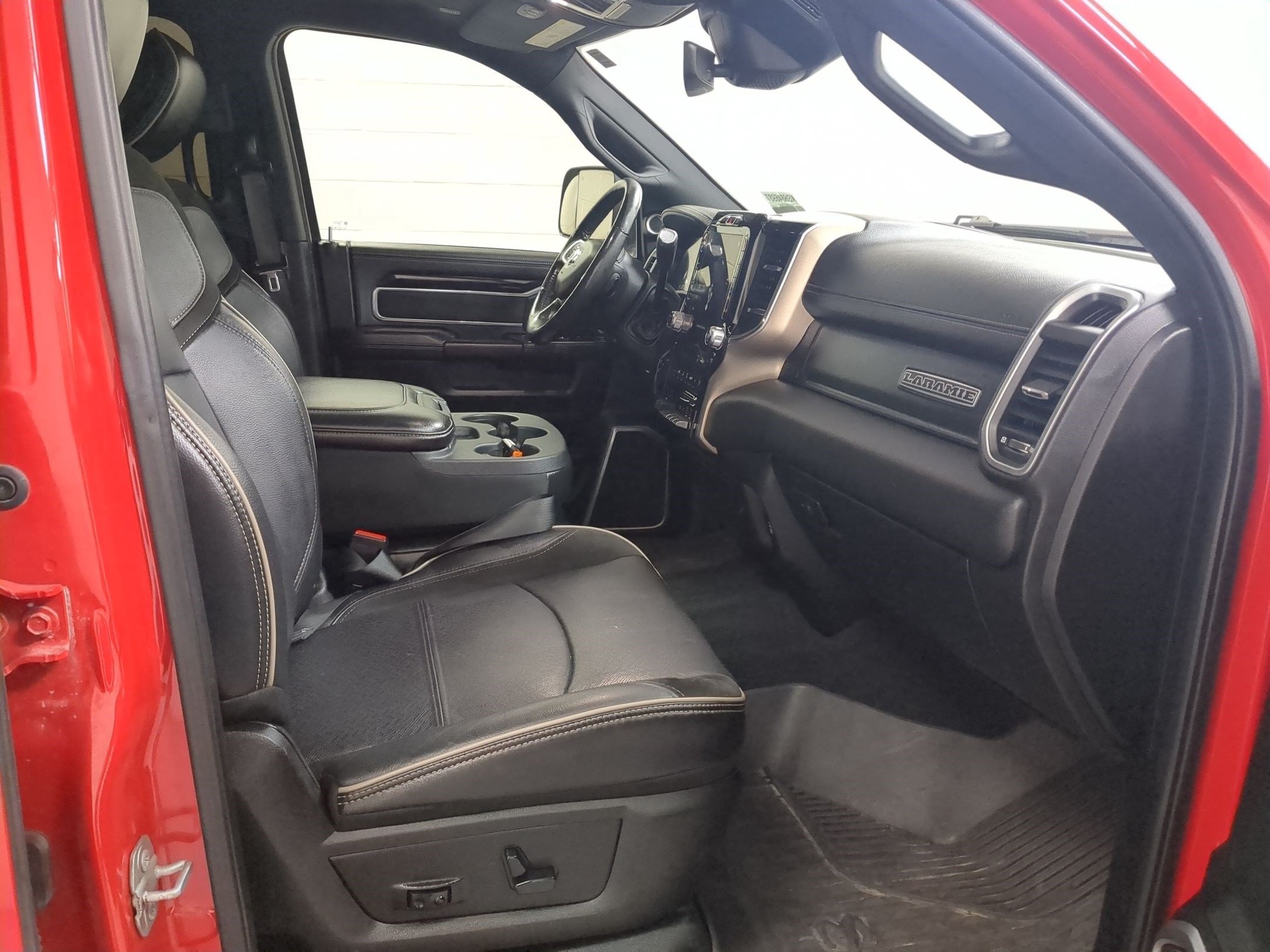 Used 2019 Flame Red Clearcoat Ram Laramie image 32