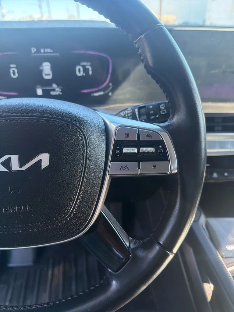 Used 2023 Ebony Black Kia S image 31