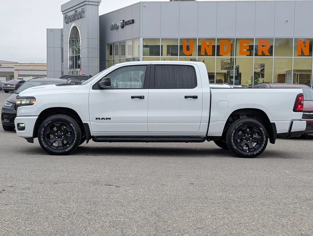 New 2026 White RAM Express - - 4x4 - 3.0L Hurricane Twin Turbo - Crew Cab - 64 Box & More! image 5