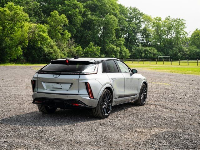 2026 Cadillac LYRIQ V Premium - Photo 18