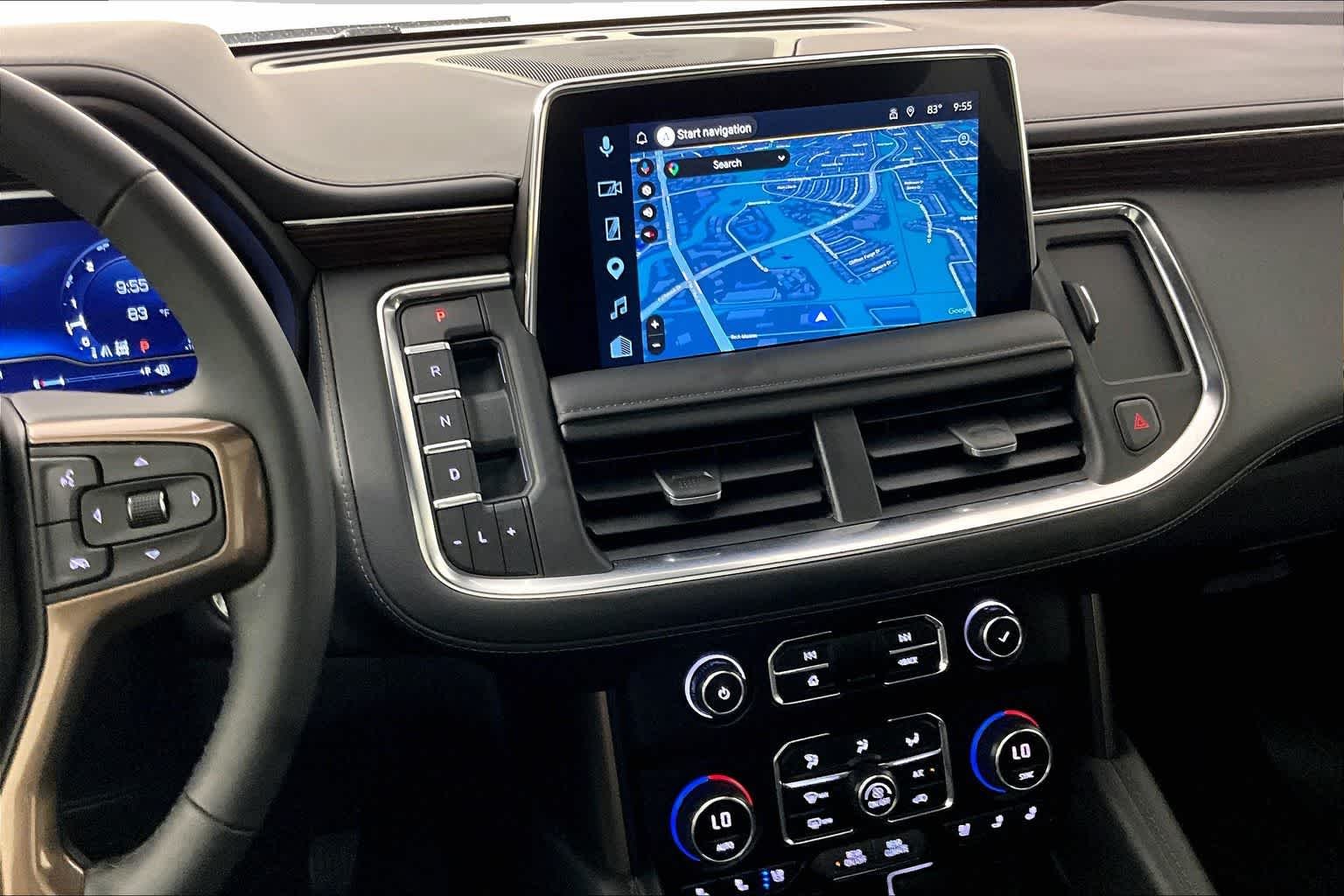 Used 2023 Iridescent Pearl Tricoat Chevrolet High Country image 7