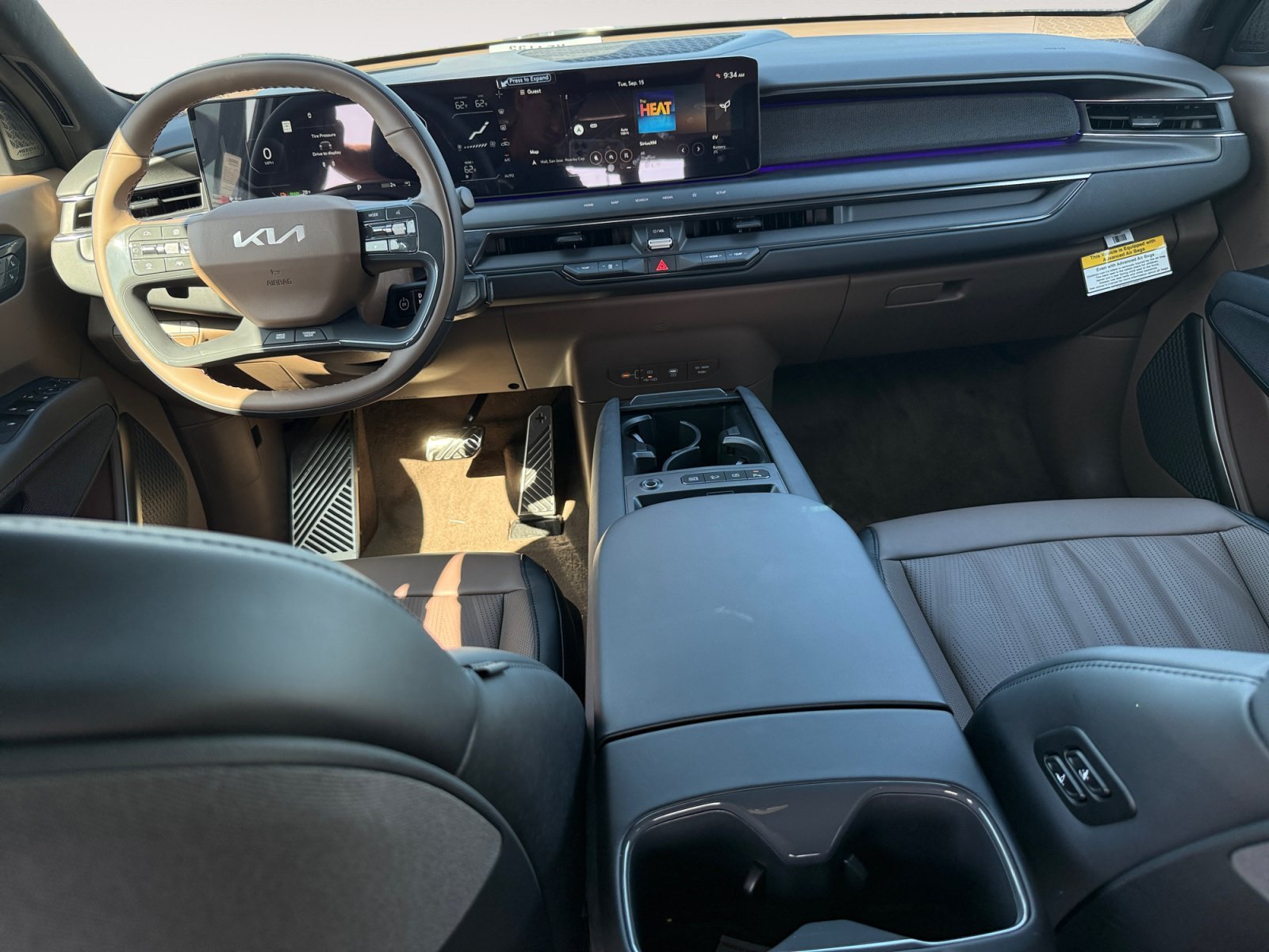 New 2026 Glacial White Pearl / Black Ro Kia GT-Line AWD image 15