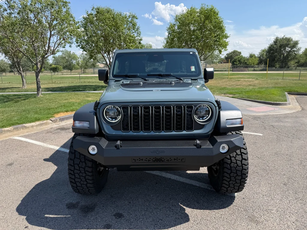 New 2026 Anvil Clearcoat Jeep Sport S image 7