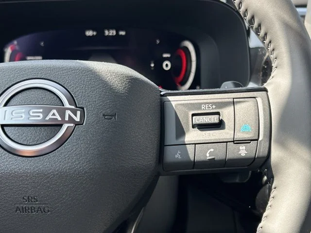 New 2026 Everest White Pearl TriCoat Nissan SL image 33