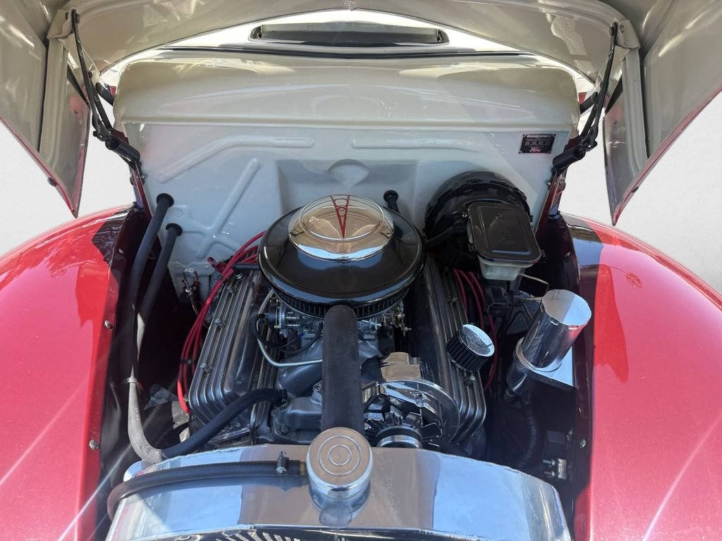 Used 1946 Red Ford F100 image 12