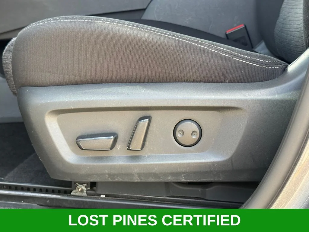 Used 2023 Gray Nissan SV image 10