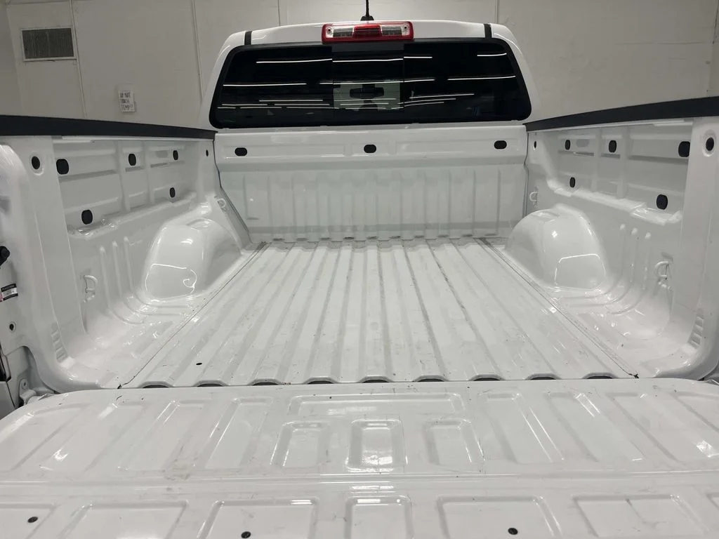 Used 2021 SUMMIT WHITE Chevrolet 4WD Z71 image 10