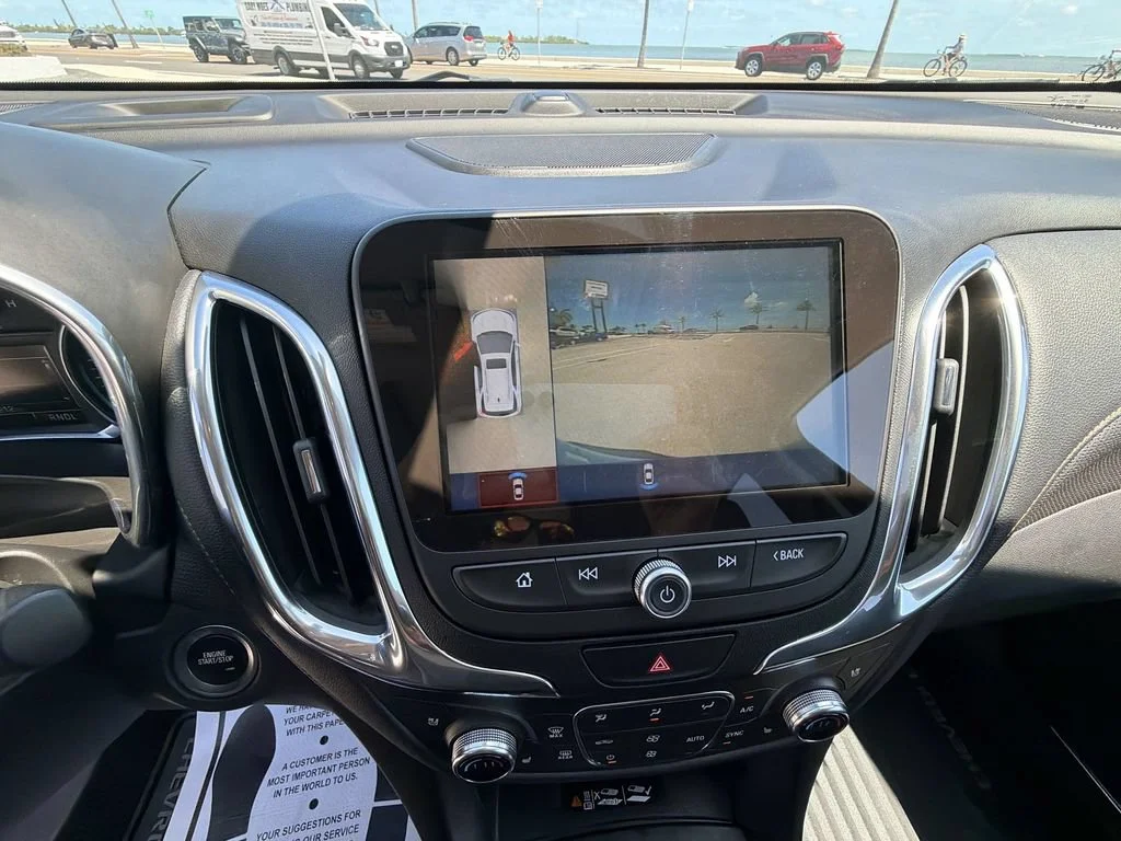 Used 2018 SILVER ICE METALLIC Chevrolet Premier image 20