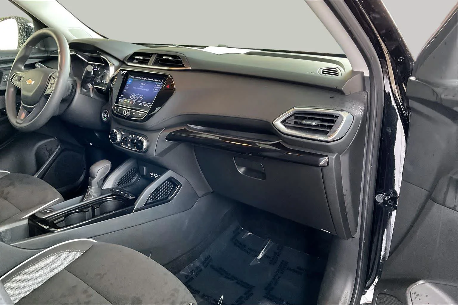 Used 2023 Mosaic Black Metallic Chevrolet LT image 30