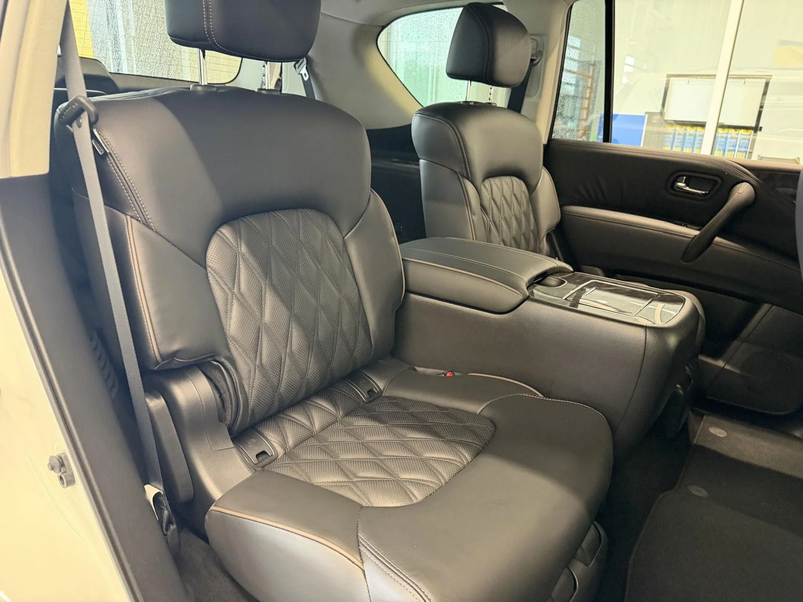 Used 2024 Aspen White Tricoat Nissan Platinum image 19