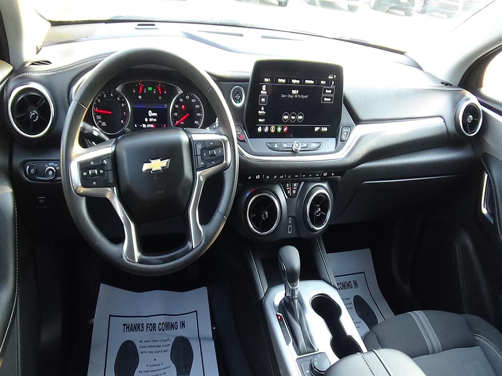 Used 2025 Sterling Gray Metallic (gxd) Chevrolet LT image 13