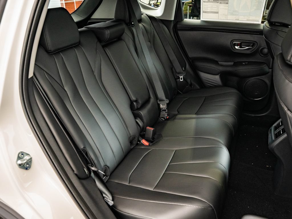 New 2026 Platinum White Pearl Acura AWD image 46
