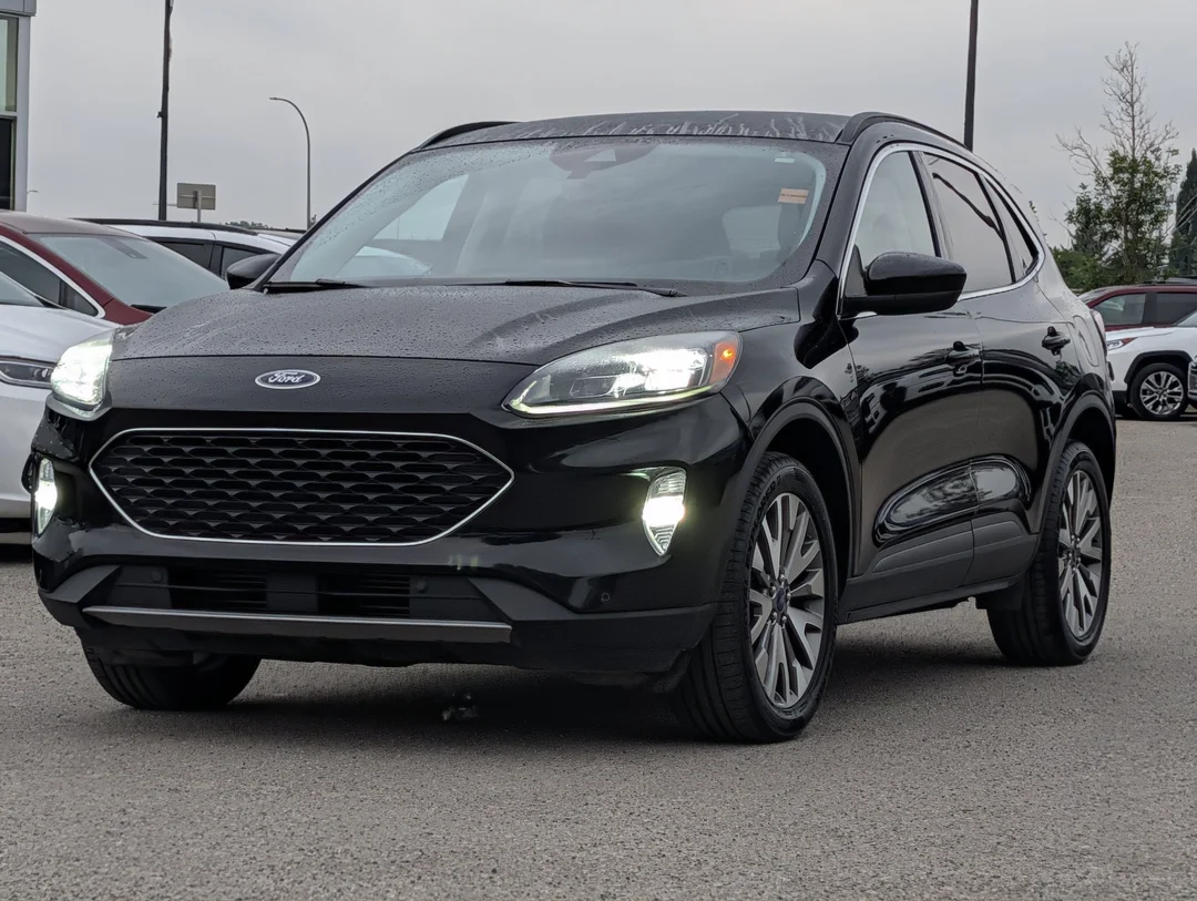 Certified Used 2022 Black Ford Titanium - - AWD - Handsfree Liftgate - Lane Keep - Fordpass Connect - Adaptive Cruise & More! image 4