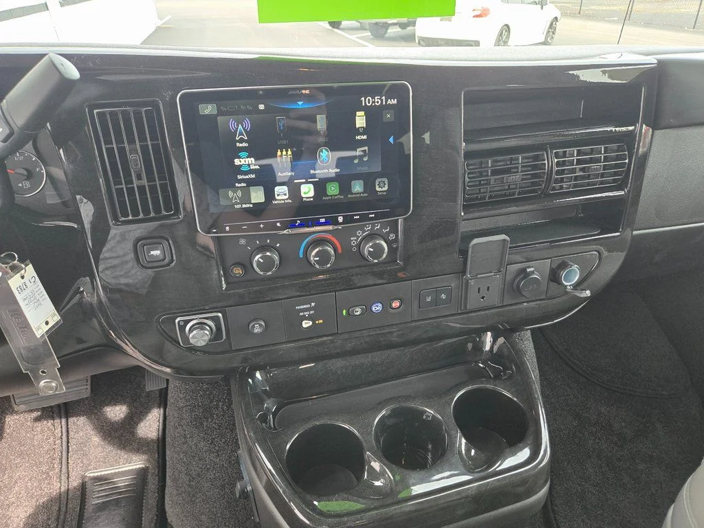 New 2025 Black Fade GMC Explorer Limited SE image 24