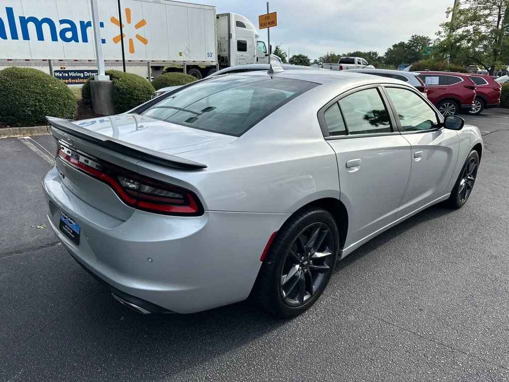 Used 2021 Triple Nickel Clearcoat Dodge SXT image 3