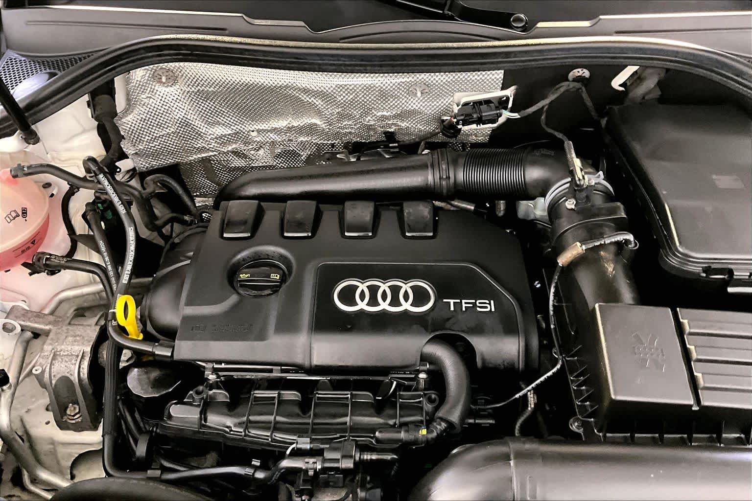Used 2017 Brilliant Black Audi Premium Plus image 31