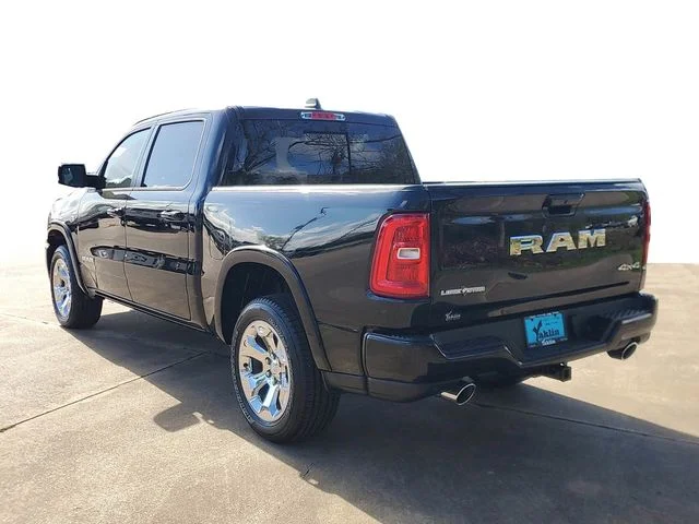 New 2026 Diamond Black Crystal Pearl-Coat Exterior Paint RAM Big Horn/Lone Star image 3