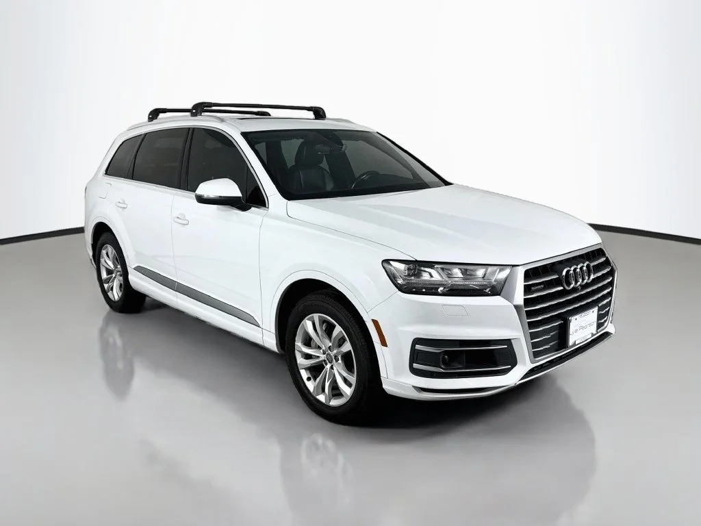 Used 2017  Audi 2.0T Premium Plus image 7