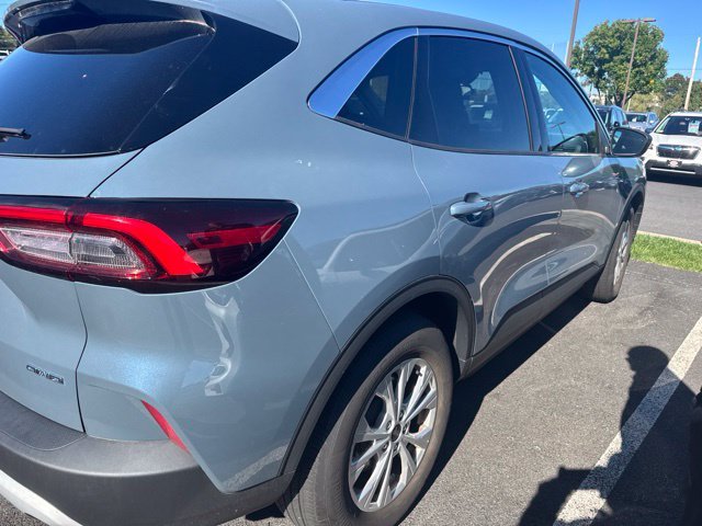 Used 2023 Blue Ford Active image 3
