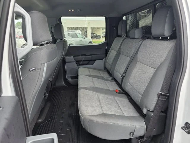 Used 2024 Oxford White Ford XL image 19
