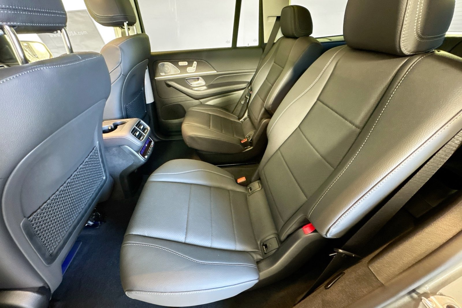 New 2026 Selenite Grey Metallic Mercedes-Benz GLS 450 image 22