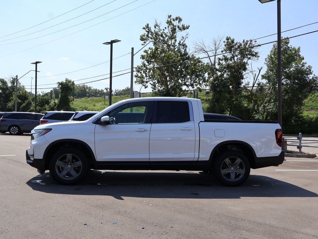 Used 2023  Honda RTL image 4