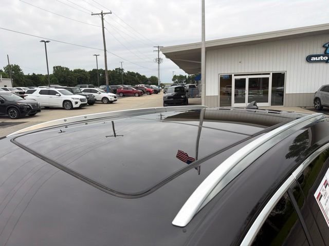 Used 2017 Gray Cadillac Luxury image 11