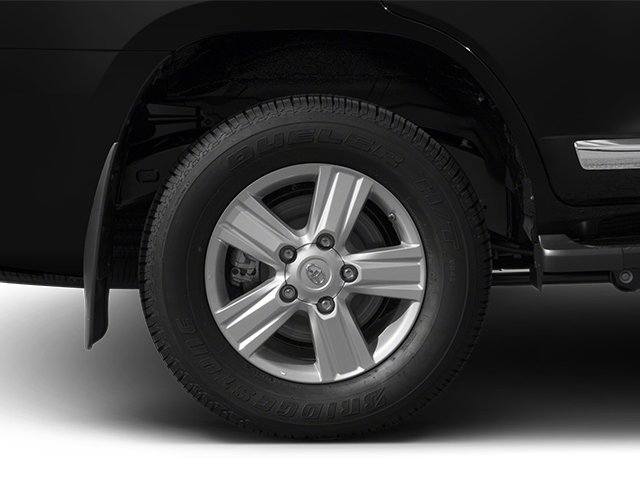 Used 2014 Silver Toyota  image 11