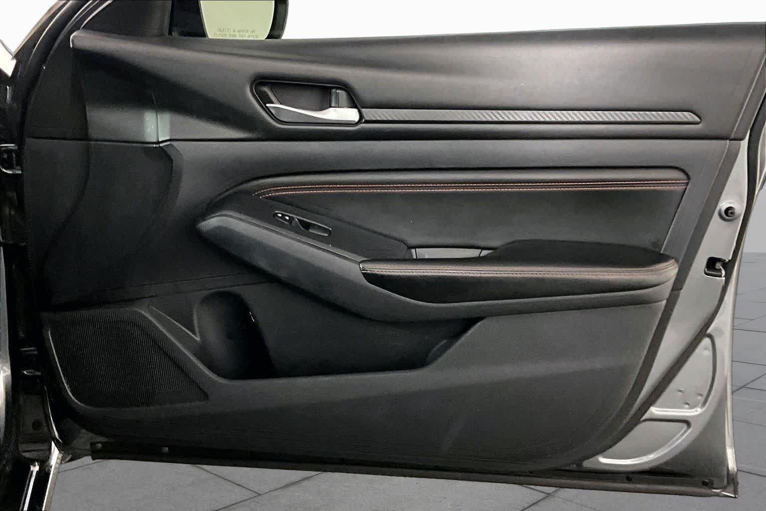 Used 2020 Gun Metallic Nissan 2.5 SR image 22