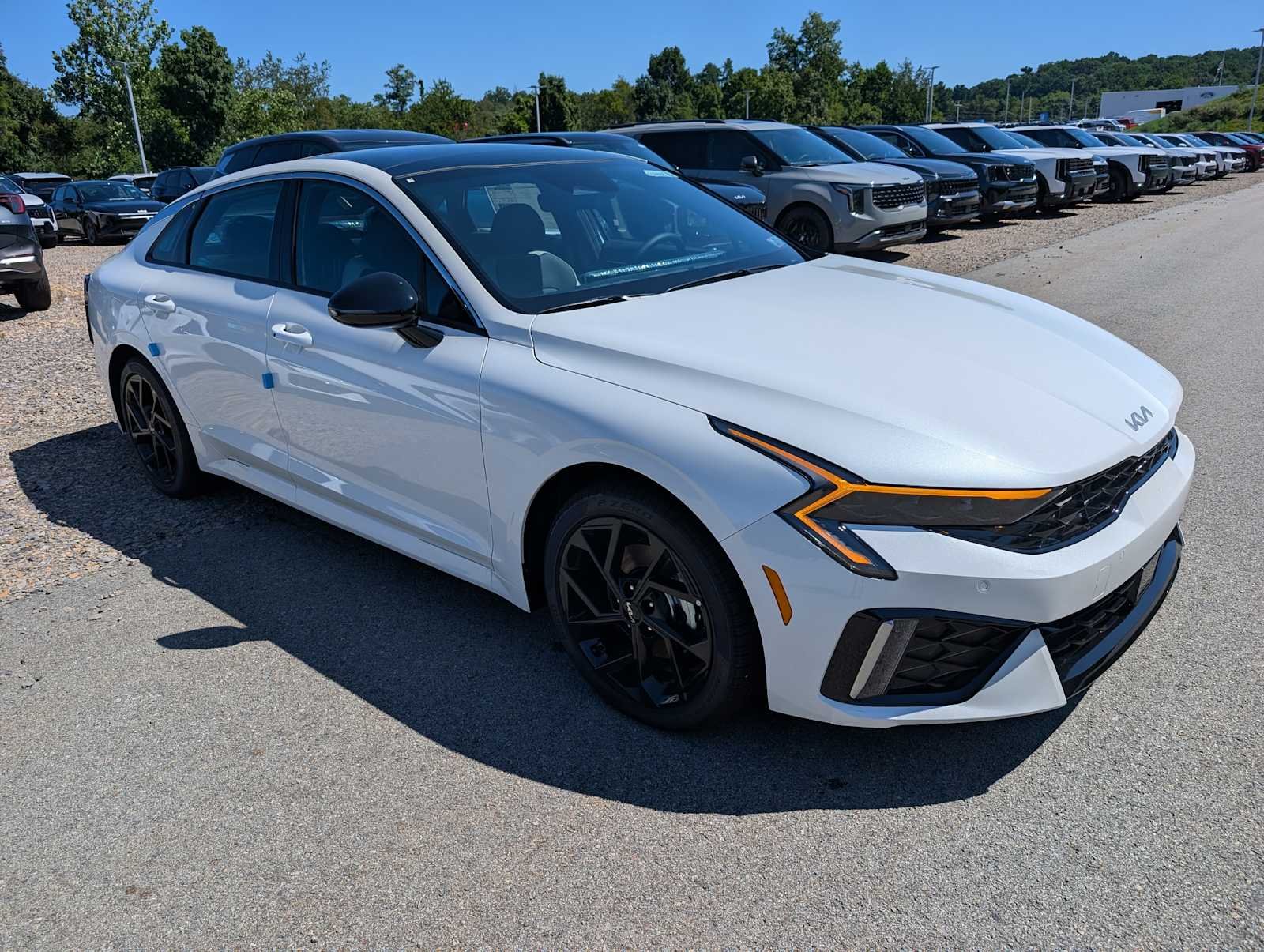New 2026 Snow White Pearl Kia GT-Line image 6
