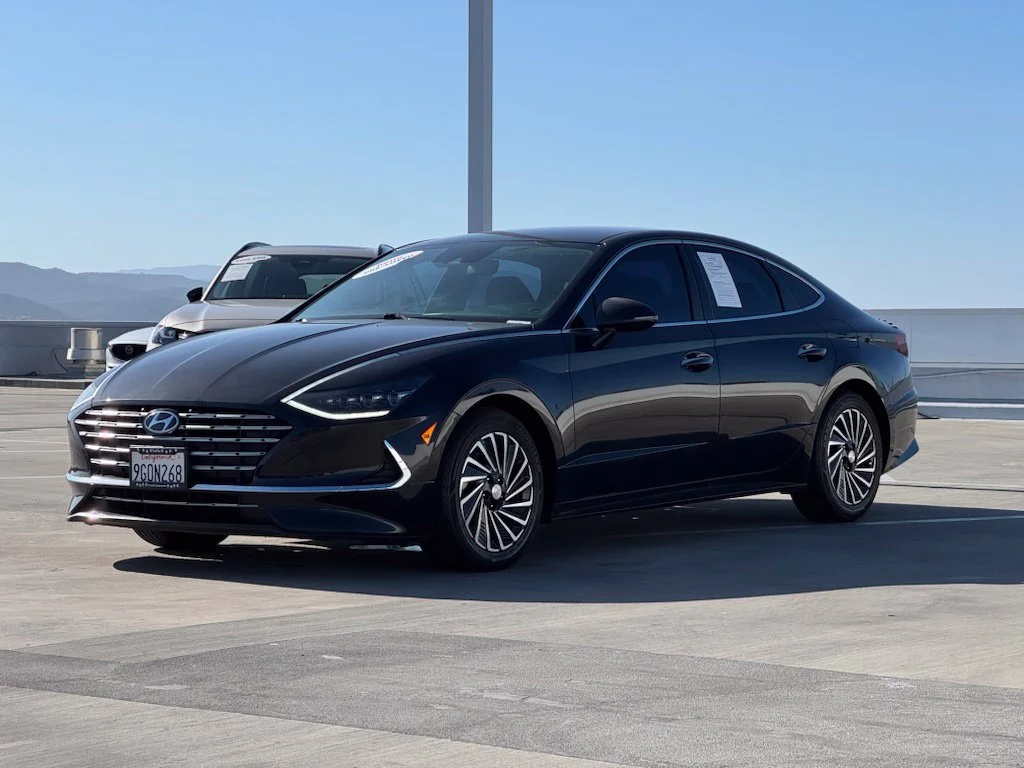 Used 2023 Blue Hyundai SEL image 6