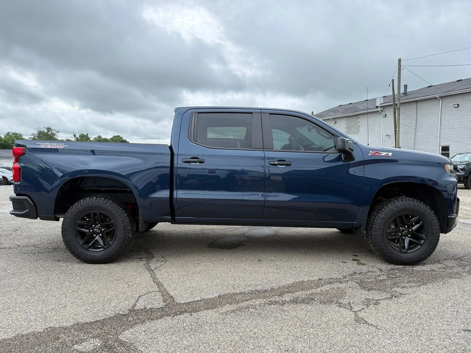 Used 2020 Blue Chevrolet LT Trail Boss image 8