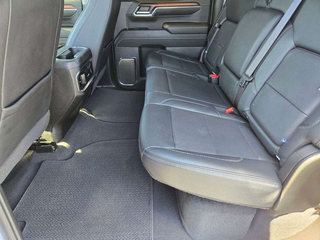 Used 2024 Summit White GMC Denali image 12