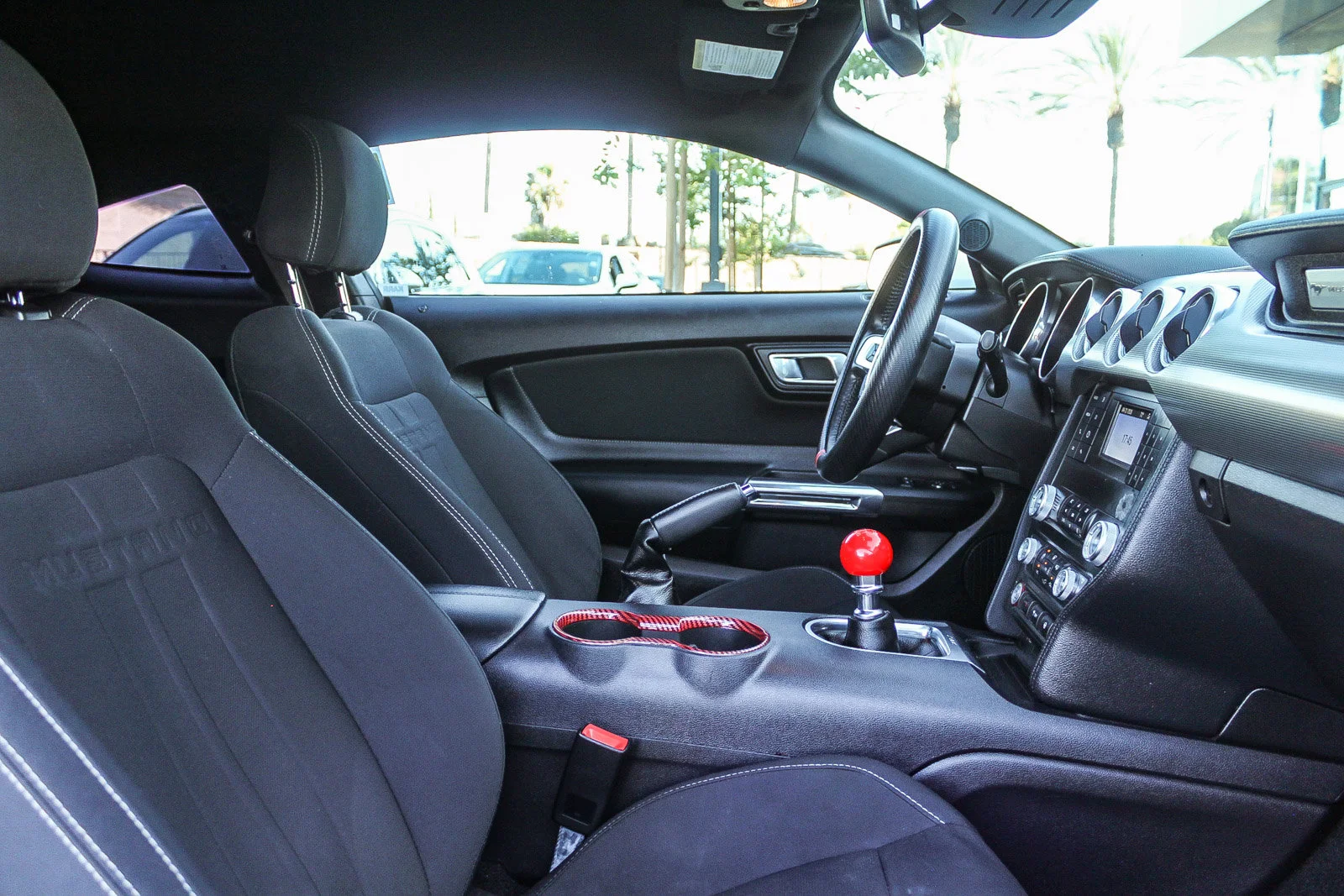 Used 2021 Oxford White Ford GT image 22