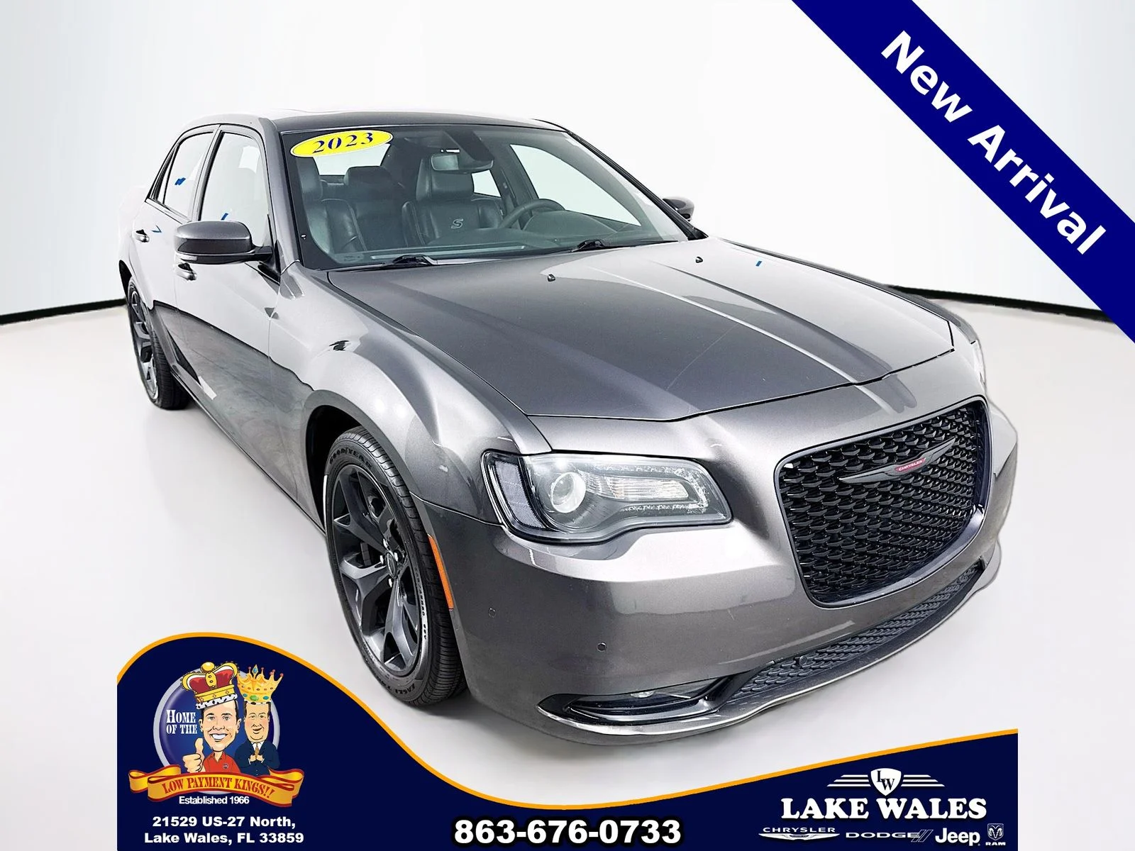 2023 Chrysler 300 S's photo