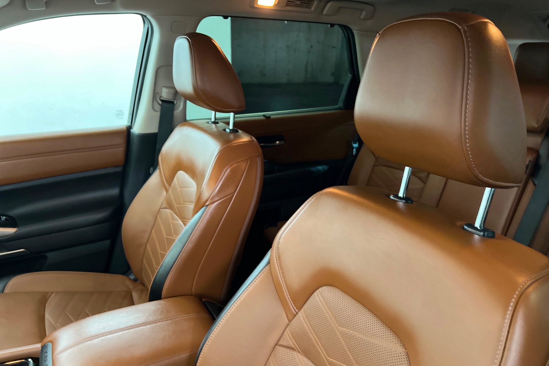 2025 Nissan Pathfinder Platinum - Photo 17