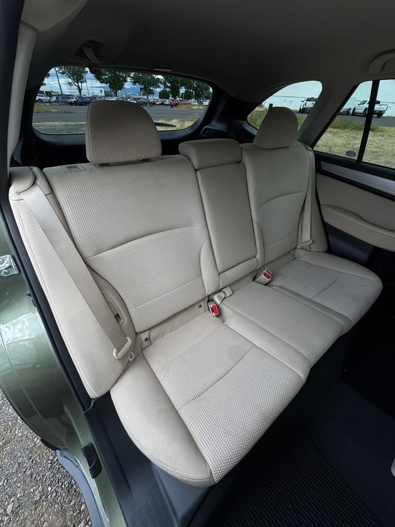 Used 2017 Wilderness Green Metallic Subaru 2.5i Premium image 24