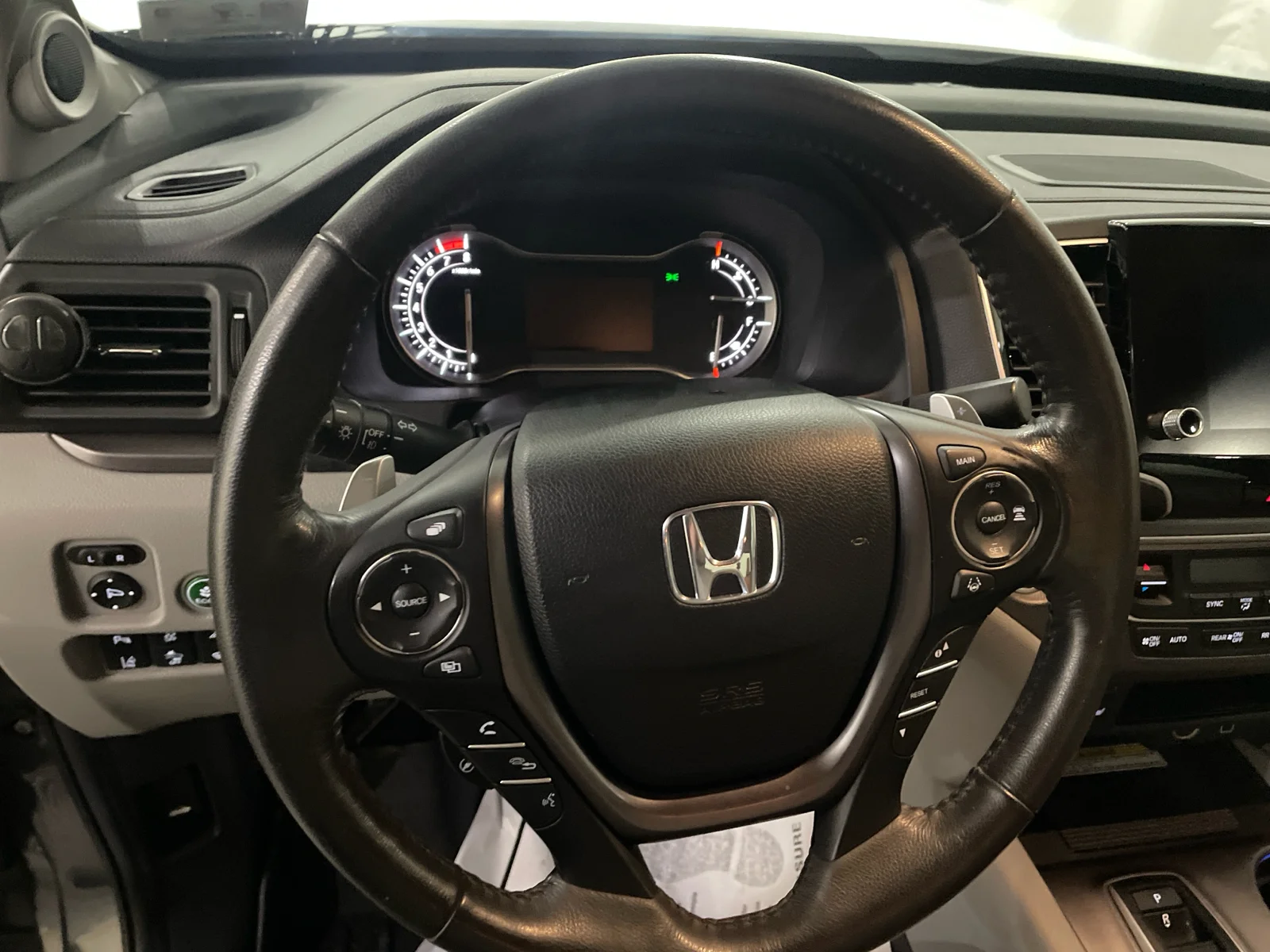 Used 2023 Pacific Pewter Metallic Honda RTL-E image 13