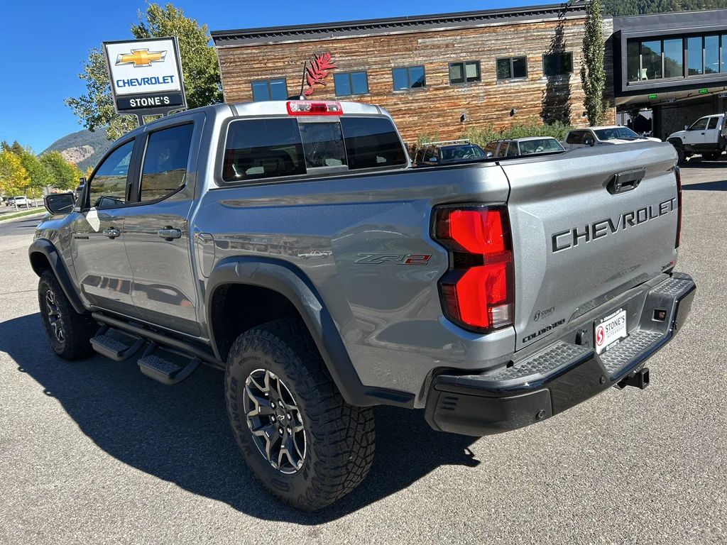 2026 Chevrolet Colorado ZR2 - Photo 10