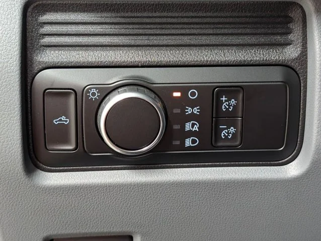 New 2026 Oxford White Ford F-450® XL image 46
