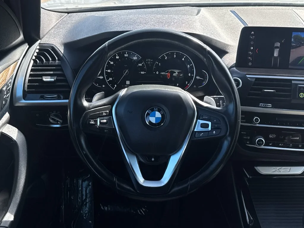 Used 2019 Silver BMW xDrive30i image 14