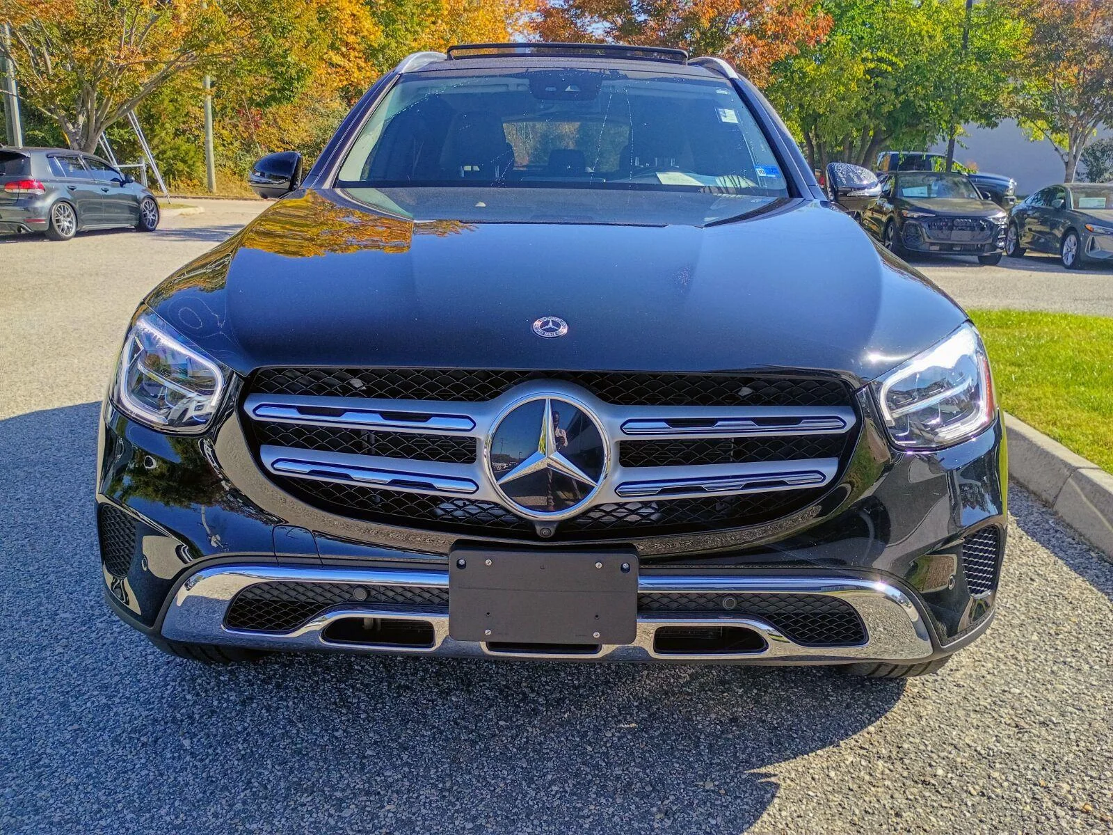 Used 2022 Black Mercedes-Benz GLC 300 image 3