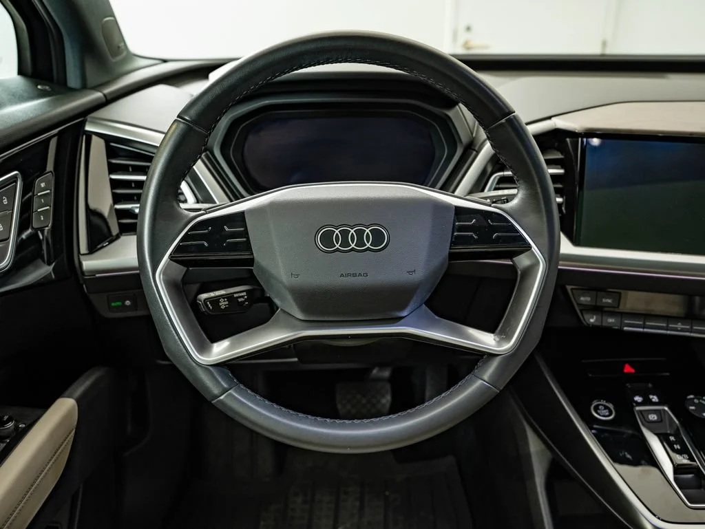 Used 2023 Mythos Black Metallic Audi Premium Plus image 39