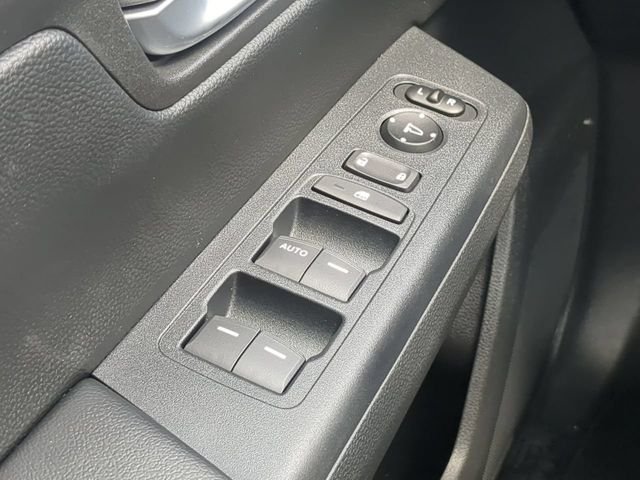 2025 Honda CR-V LX - Photo 25
