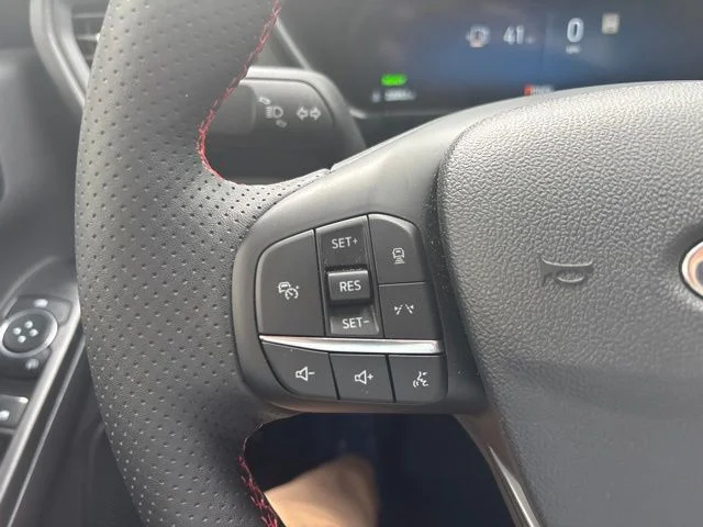 Used 2025 Agate Black Metallic Ford ST-Line Elite image 18
