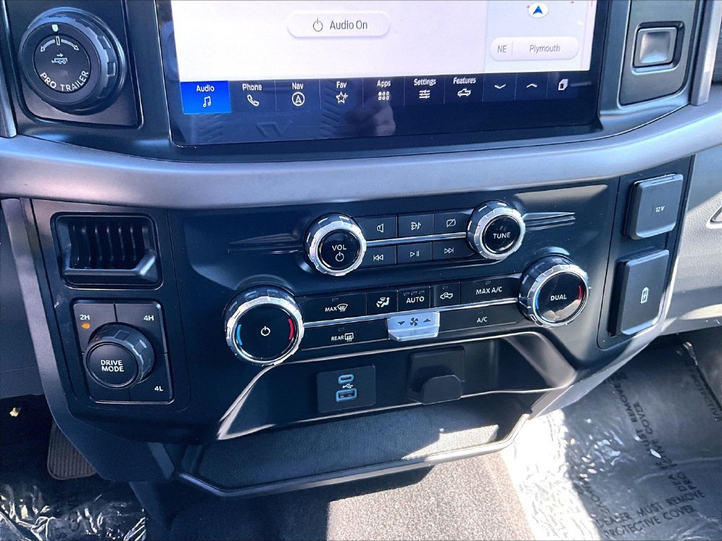 Used 2024 Gray Ford XLT image 26