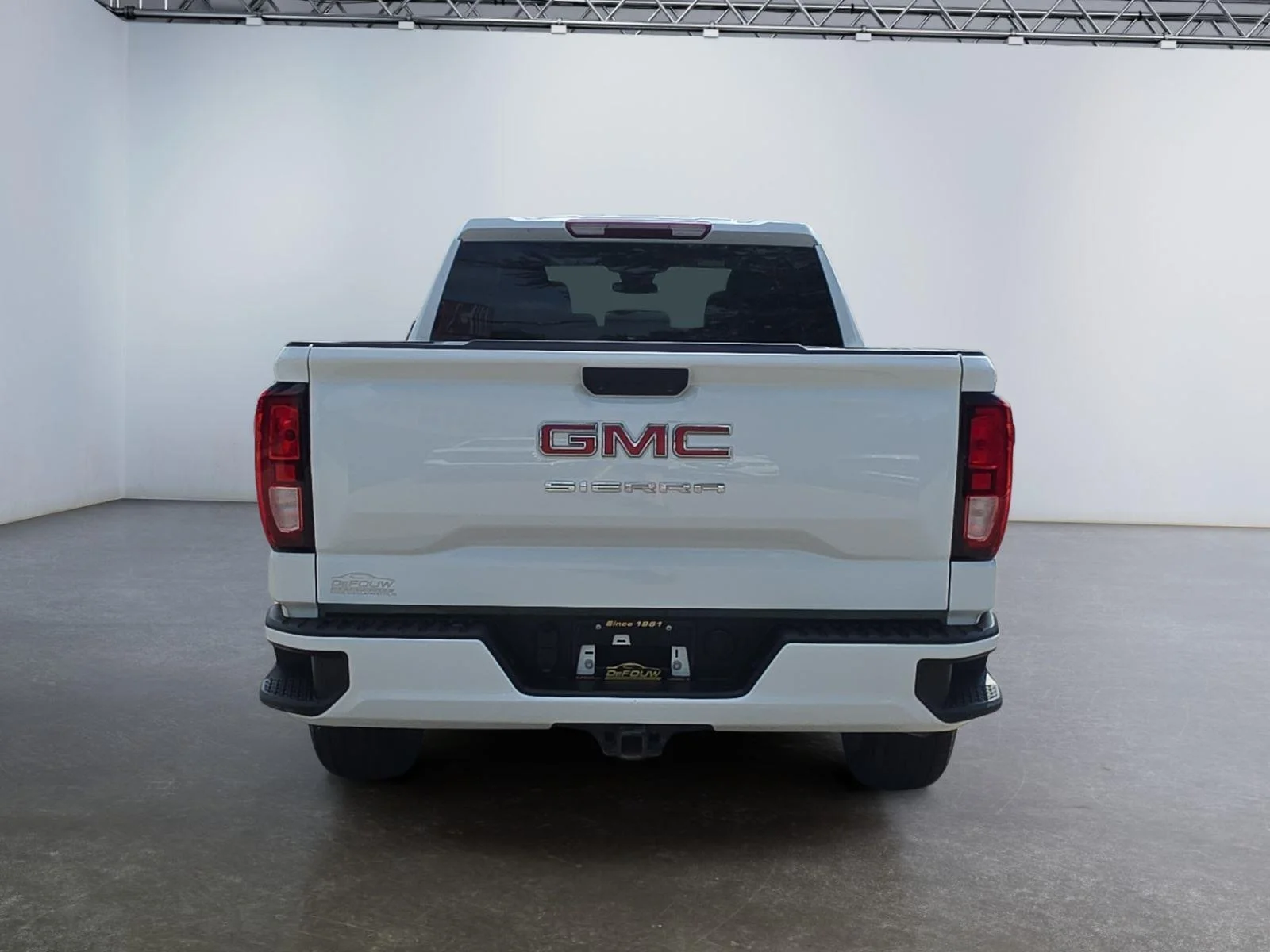 Used 2024 Summit White GMC Pro image 4