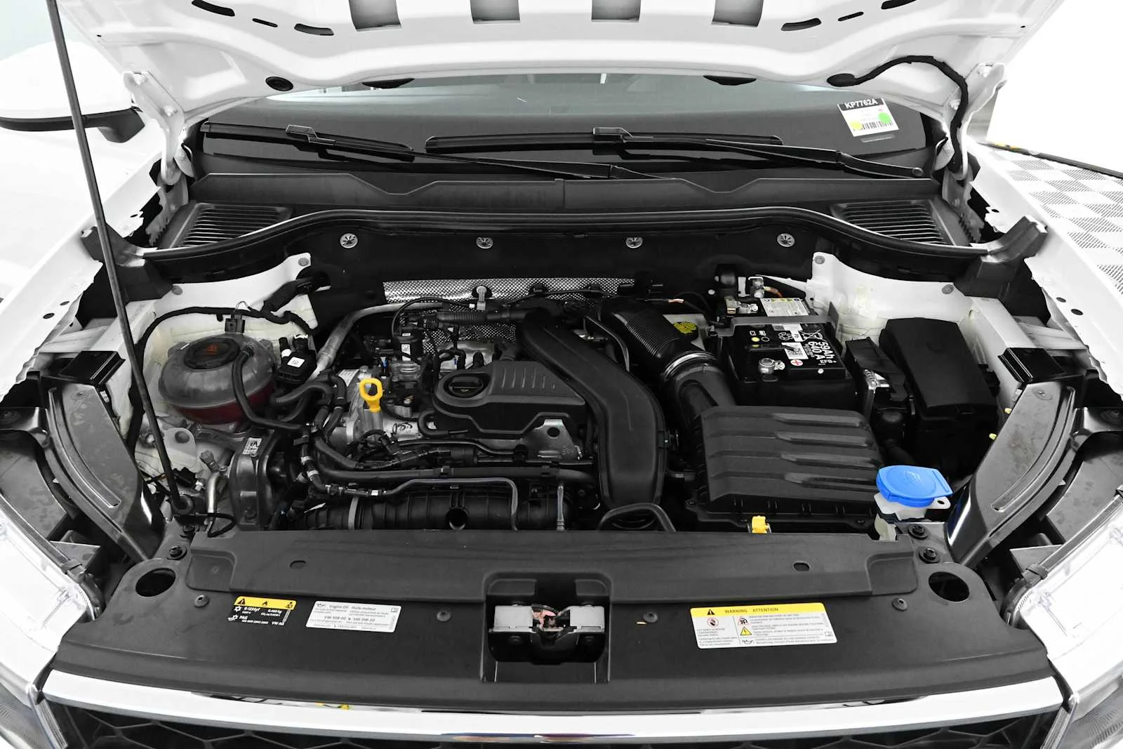 Certified Used 2024 Pure White Volkswagen SE image 27