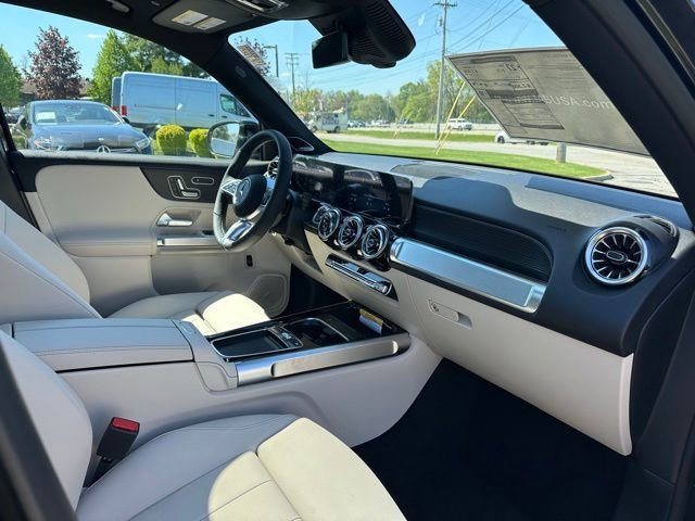 New 2026 Night Black Mercedes-Benz GLB 250 image 71