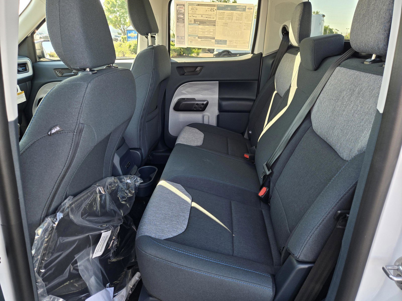 New 2026 Oxford White Ford XLT image 7